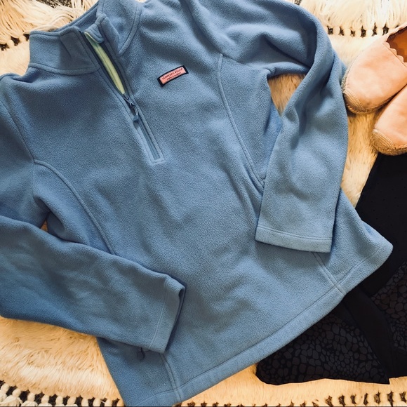 Vineyard Vines Tops - Last chance! Vineyard vines fleece pullover